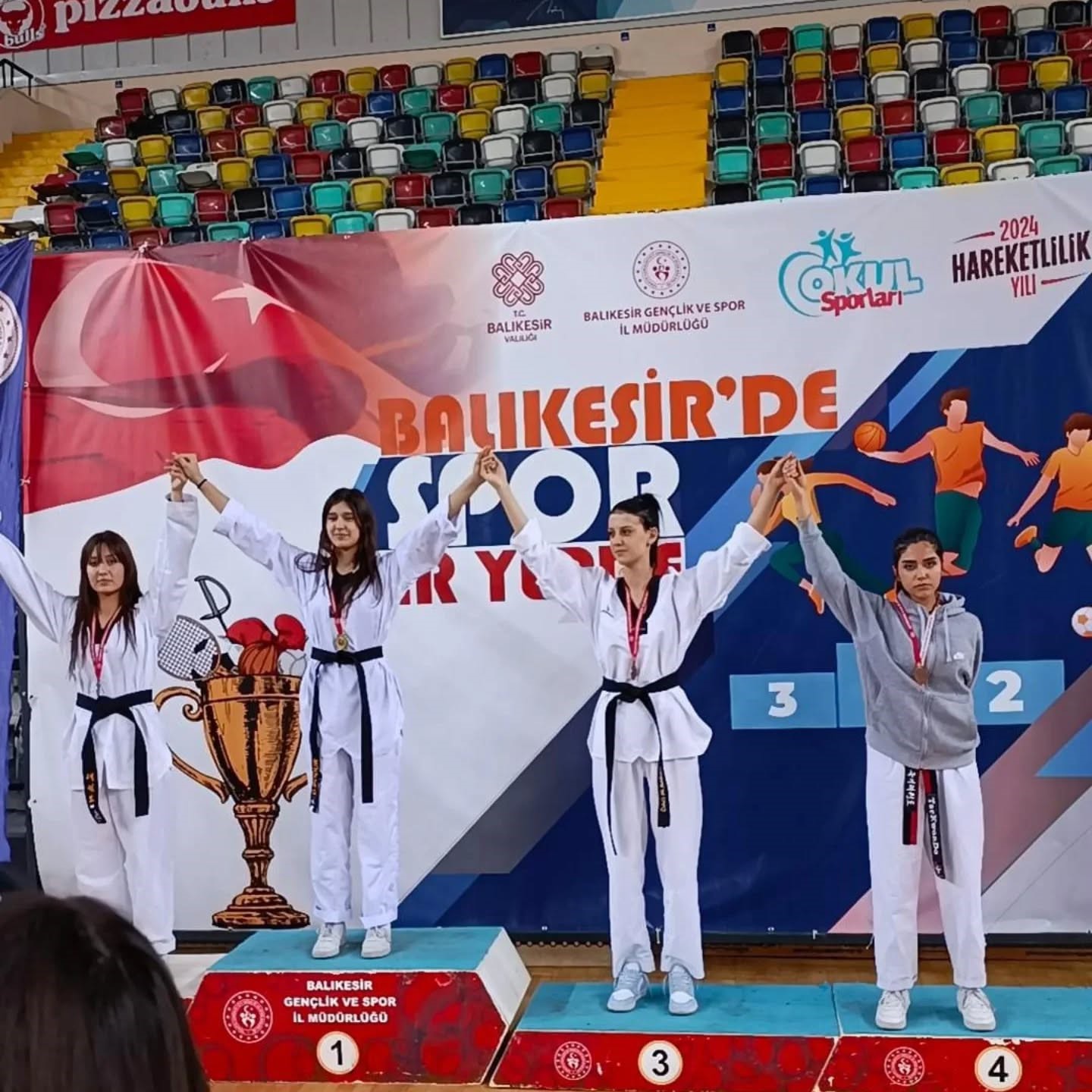 Burhaniye&rsquo;nin gururu oldular
