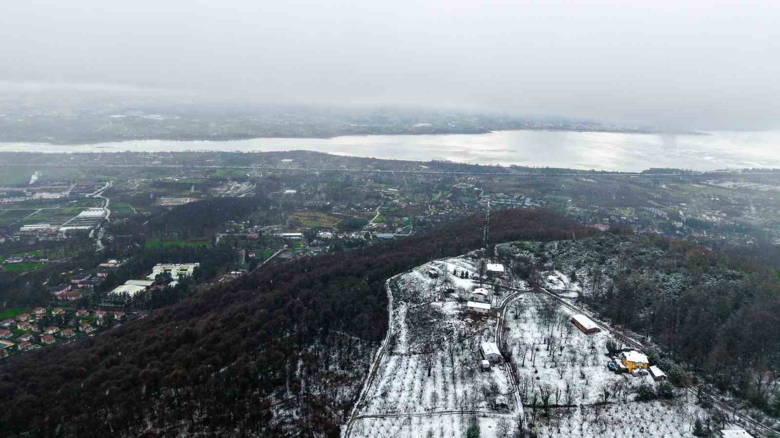 Sapanca G&ouml;l&uuml;&rsquo;nde sevindirici artış: Seviye 8 santimetre y&uuml;kseldi
