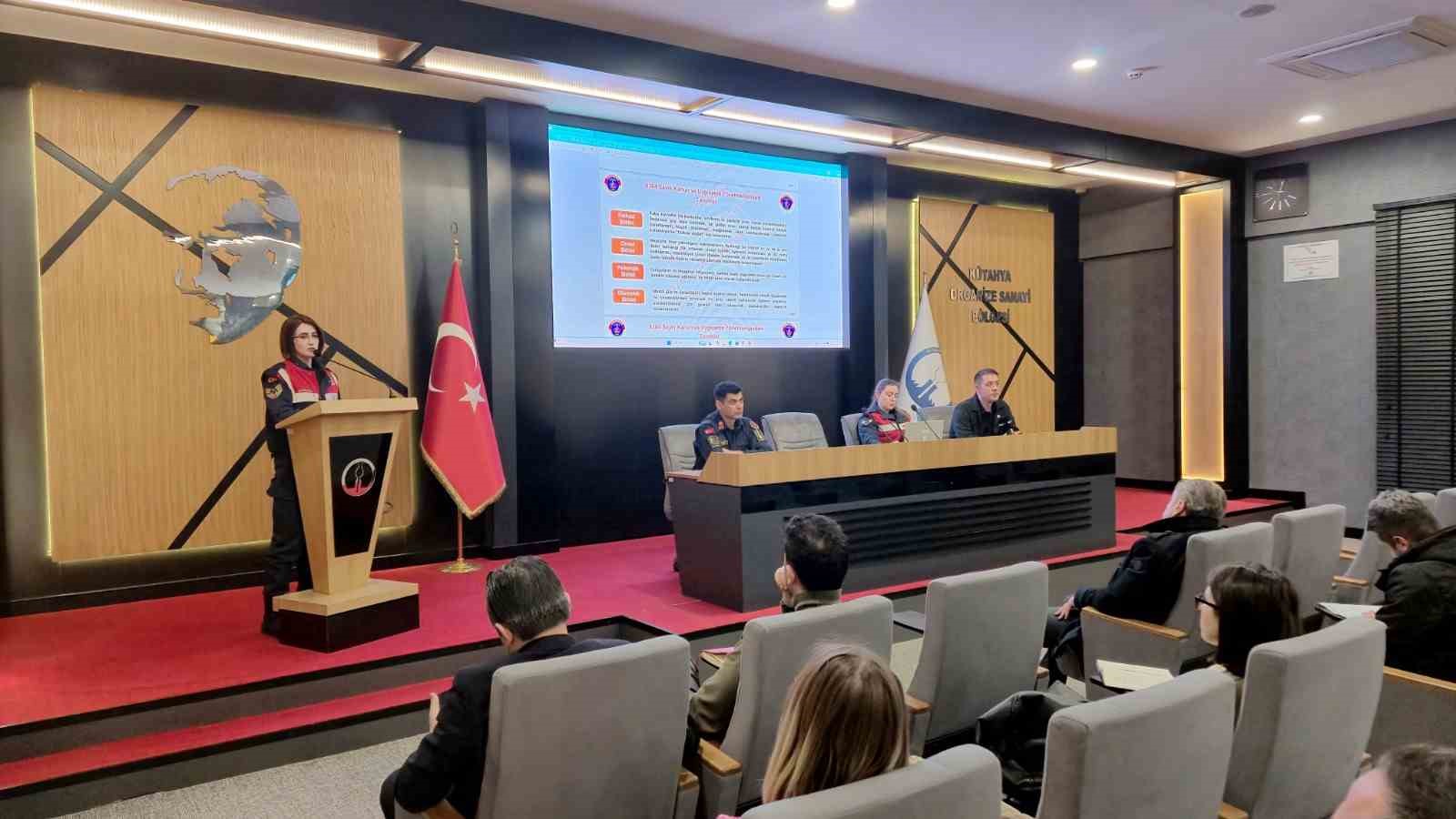 K&uuml;tahya OSB yatırımcılarına jandarmadan bilgilendirme semineri
