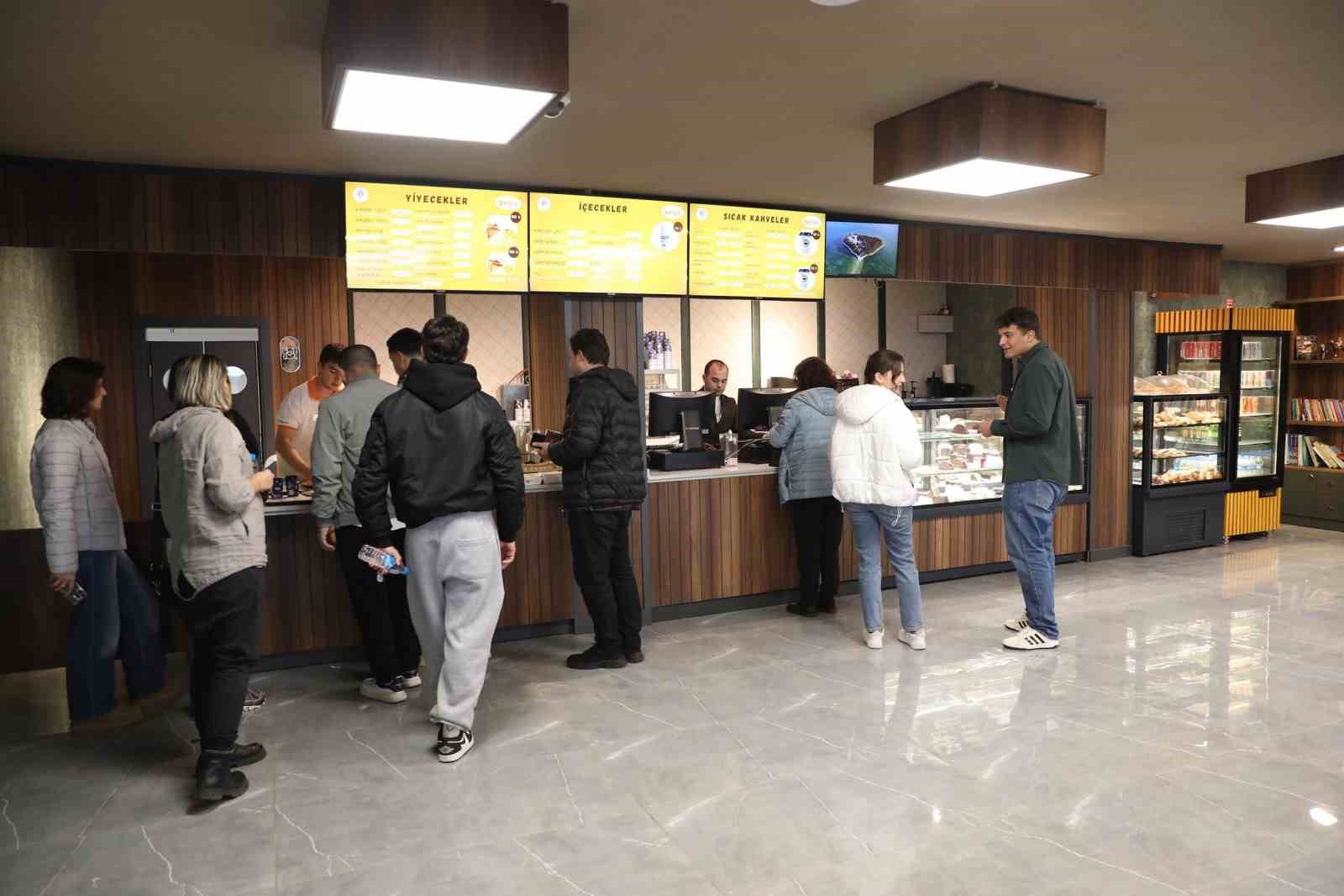 PETEK Gen&ccedil; yoğun ilgi g&ouml;r&uuml;yor
