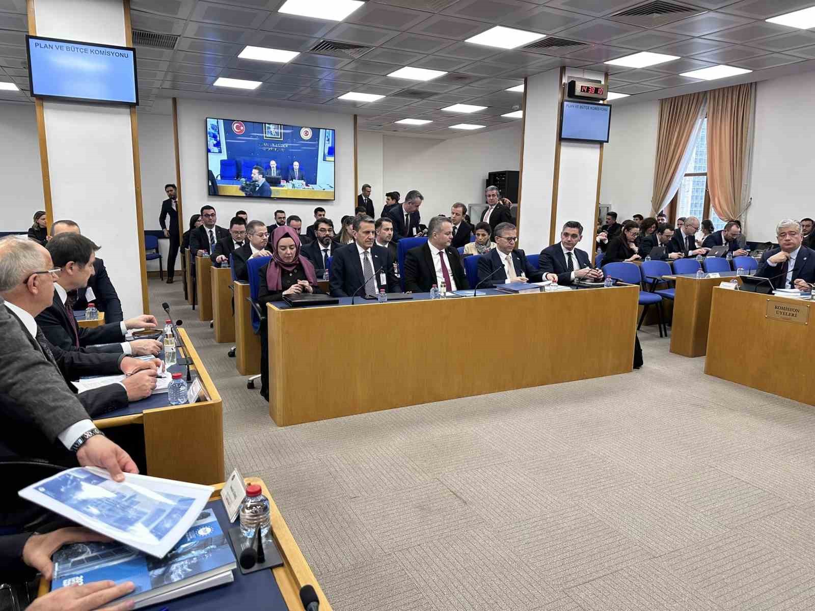 TVF Genel M&uuml;d&uuml;r&uuml; Ermut: "TVF kuruluşundan bu yana 18 milyar ABD doları tutarında yeni yatırım ger&ccedil;ekleştirmiştir"
