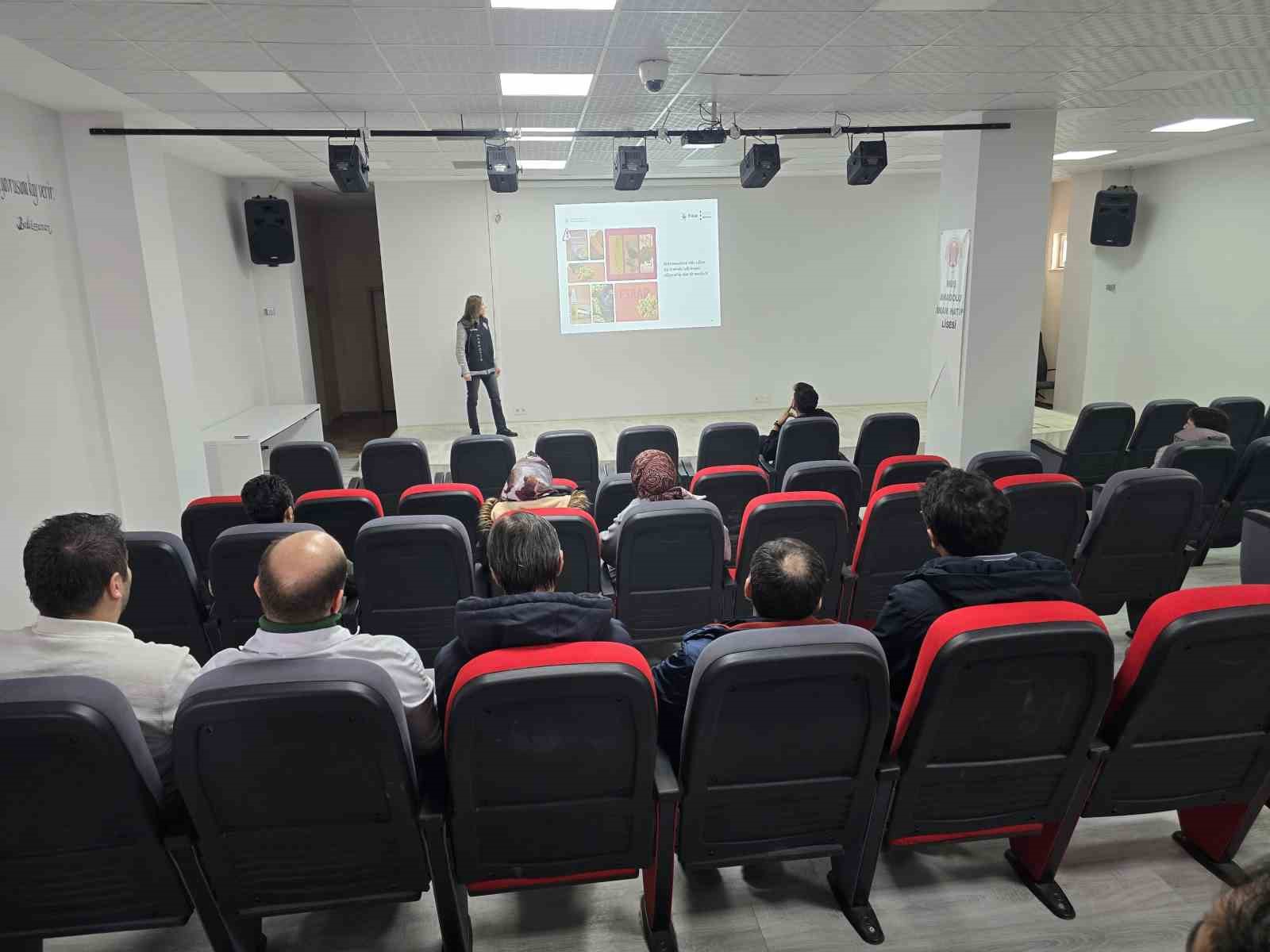 Muş&rsquo;ta uyuşturucuyla m&uuml;cadelede farkındalık seferberliği
