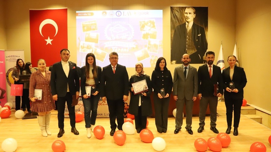 DP&Uuml;&rsquo;de "Aile &Uuml;niversitesi" ilk mezunlarını verdi
