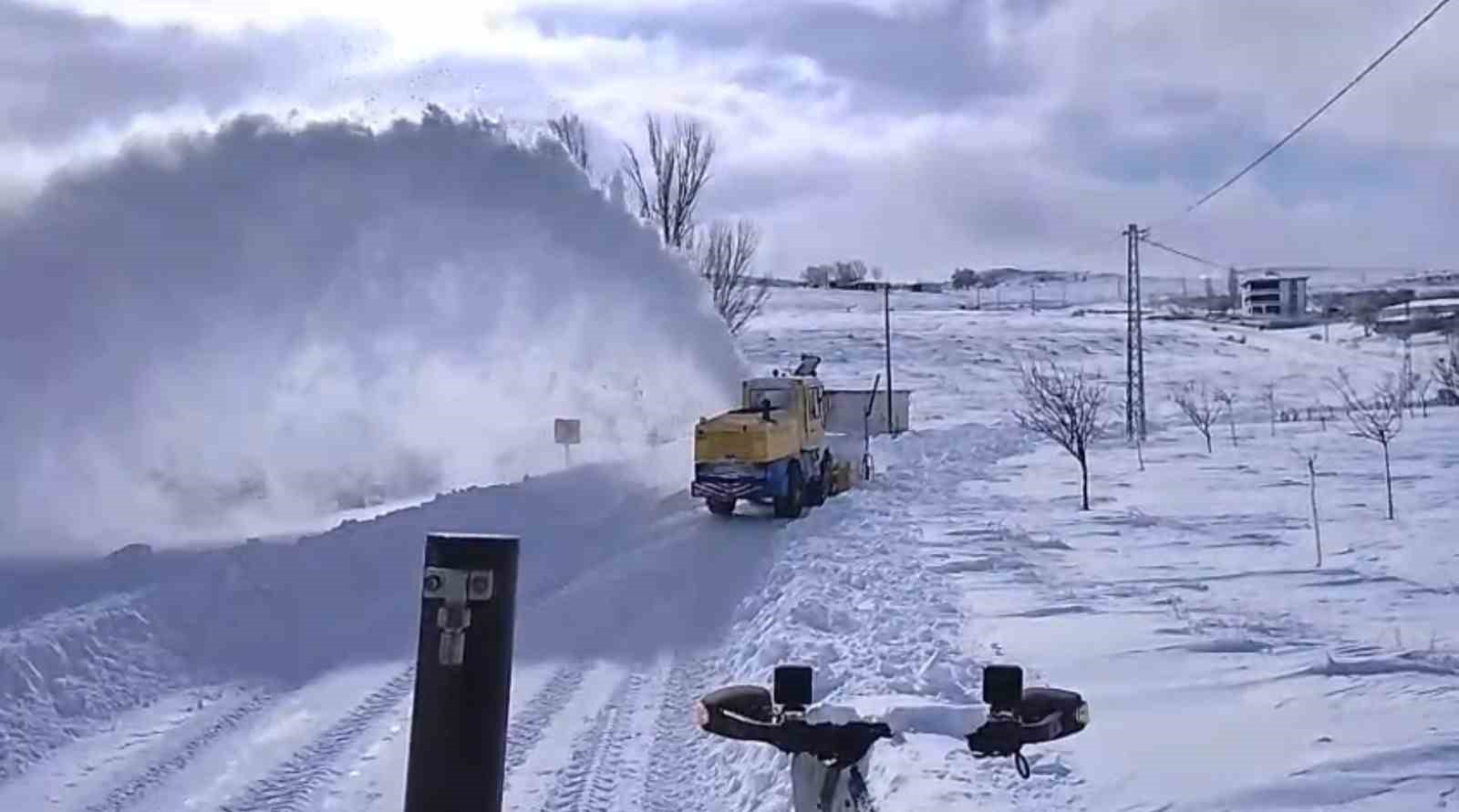 Malatya’da 66 mahallede yollar ulaşıma açıldı