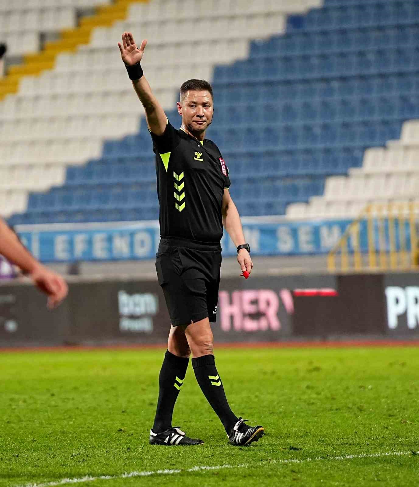Ziraat T&uuml;rkiye Kupası: Beyoğlu Yeni &Ccedil;arşı: 0 - Fenerbah&ccedil;e: 0 (İlk yarı)
