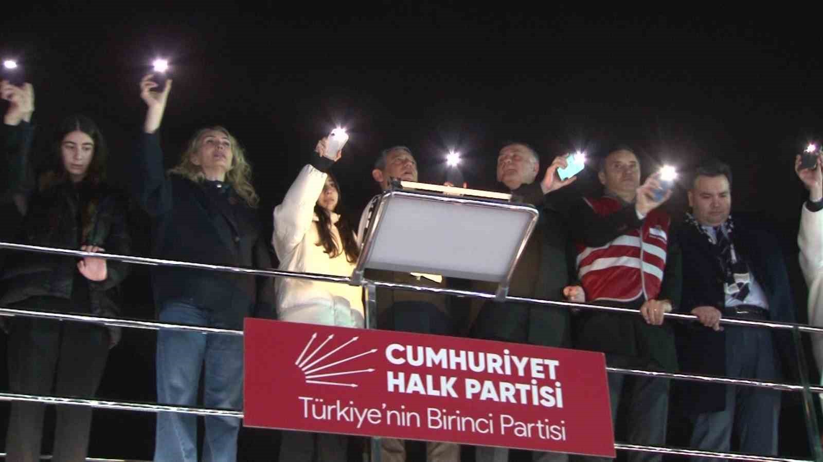 CHP Genel Başkanı Özel: "İstanbul aynı anda en çok metro inşaatının olduğu il oldu"