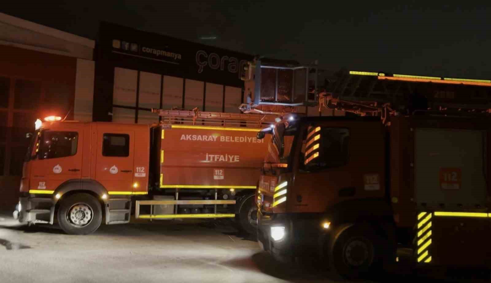 Aksaray&rsquo;da fabrika alev alev yandı
