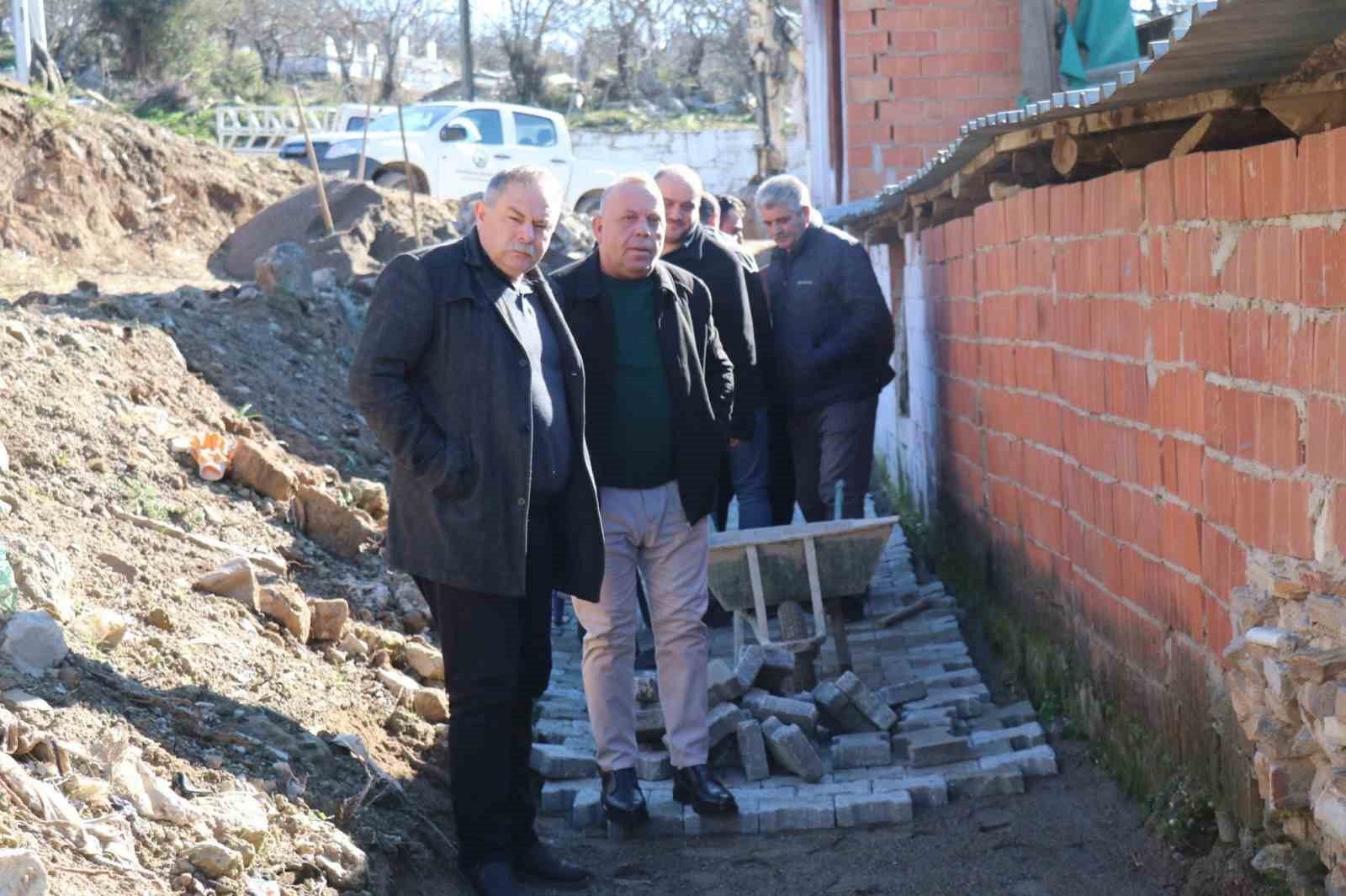 Başkan &Ouml;zel Olukbaşı&rsquo;nda vatandaşlarla buluştu
