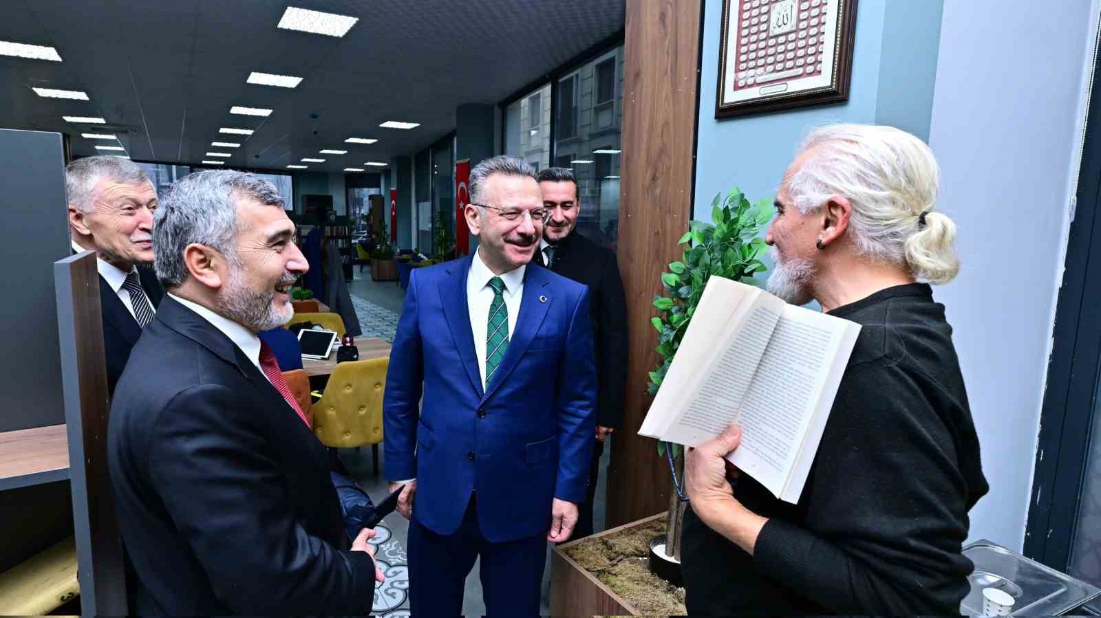 Vali Aksoy, &rsquo;Diyanet Aile ve Gen&ccedil;lik Merkezi&rsquo;nde incelemelerde bulundu
