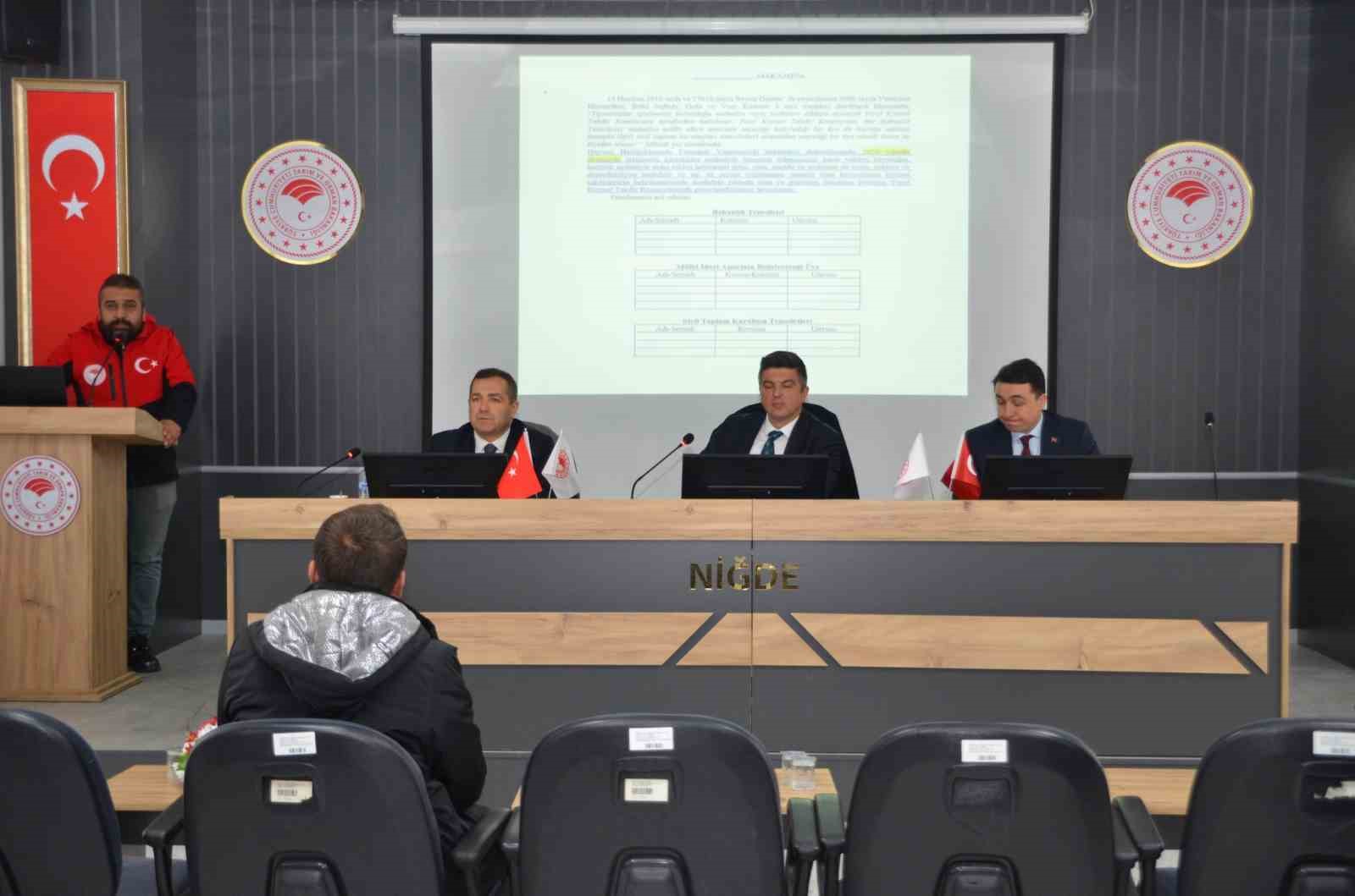 Niğde&rsquo;de hayvan sağlığı eğitim toplantısı d&uuml;zenlendi
