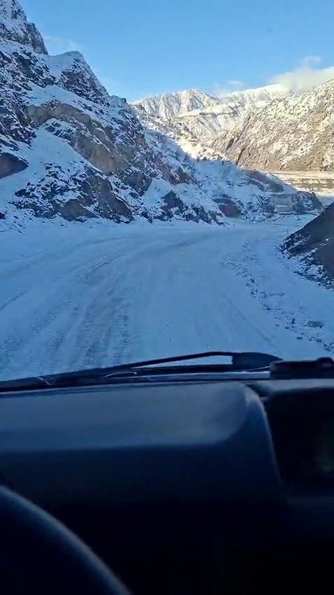 &Ccedil;oruh vadisi buz pistine d&ouml;nd&uuml;
