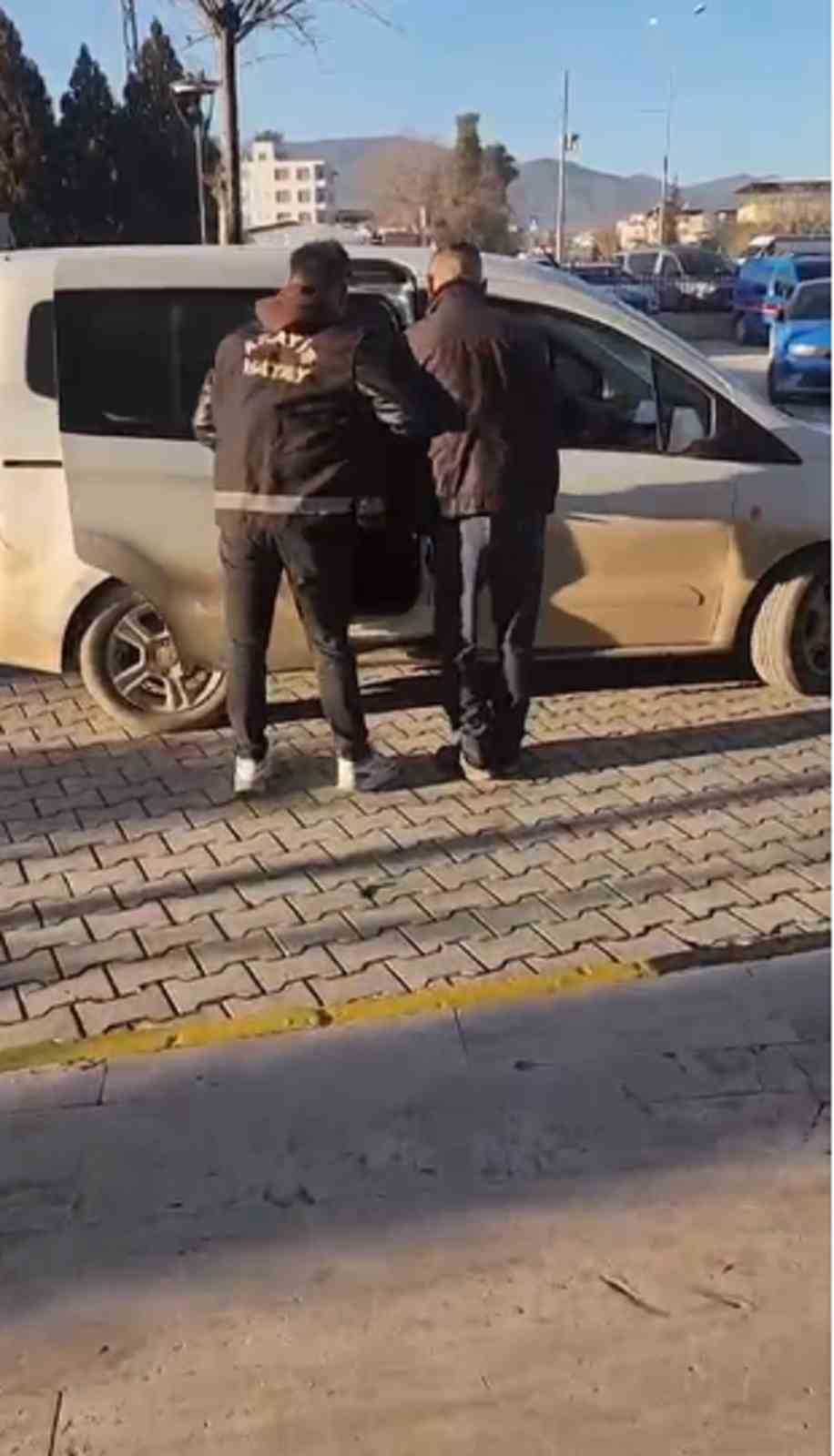 Kırıkhan&rsquo;da inşaattan kablo &ccedil;alan hırsızlık ş&uuml;phelisi tutuklandı
