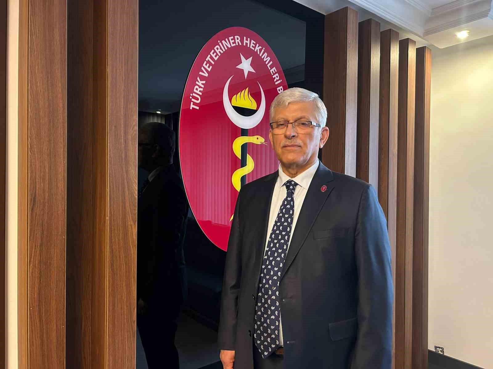 TVHB Başkanı Eroğlu’ndan Karabük Üniversitesi’ndeki atamalara ilişkin paylaşımlara tepki: "Yapılan görevlendirmeleri meslek temelli bir tartışmaya indirgemek; bilimsel cehaletin iyi niyetli olmayan bir söylemle birleşmiş hâlidir"