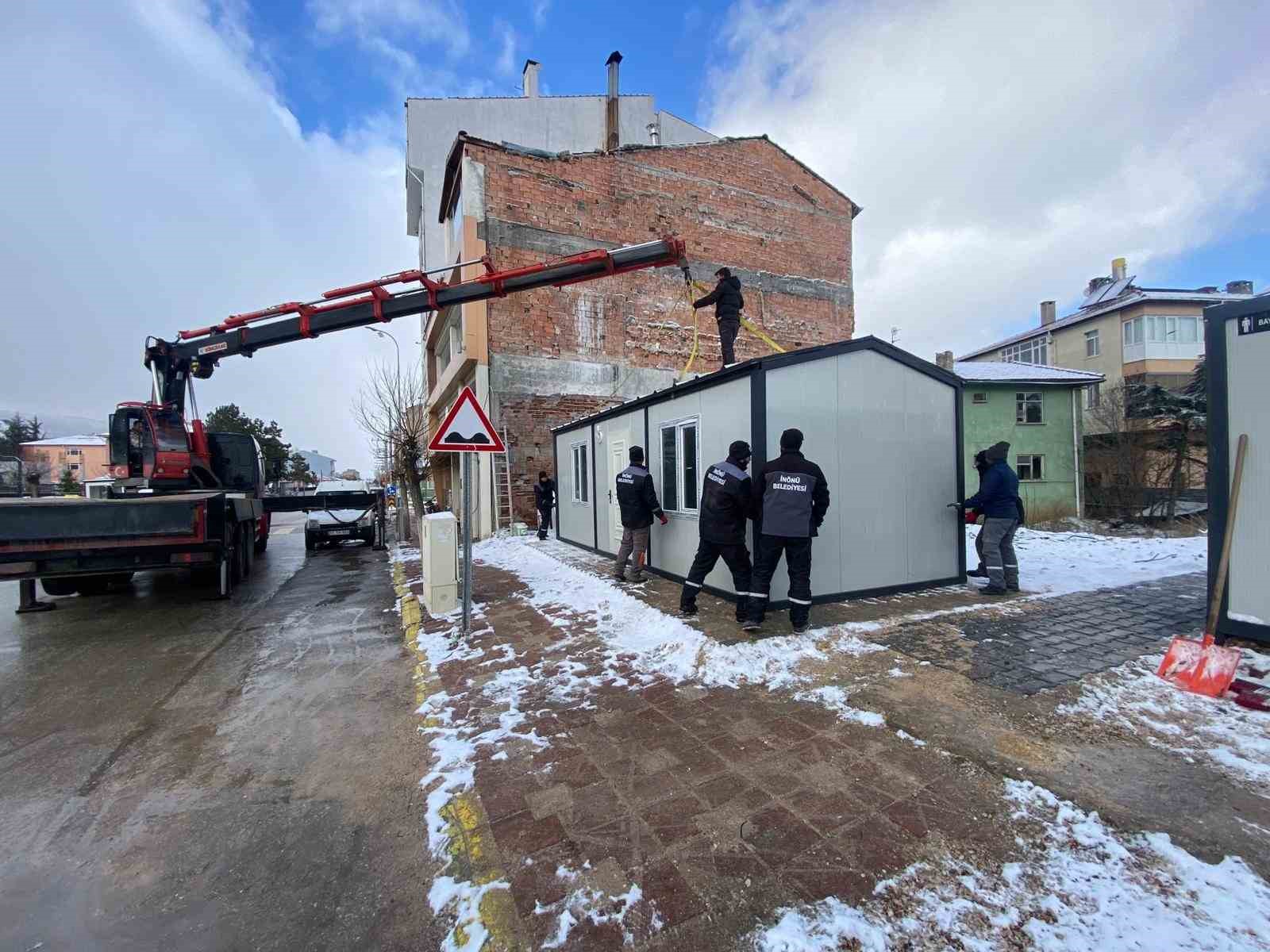 İn&ouml;n&uuml;&rsquo;de soğukta servis beklemeye son
