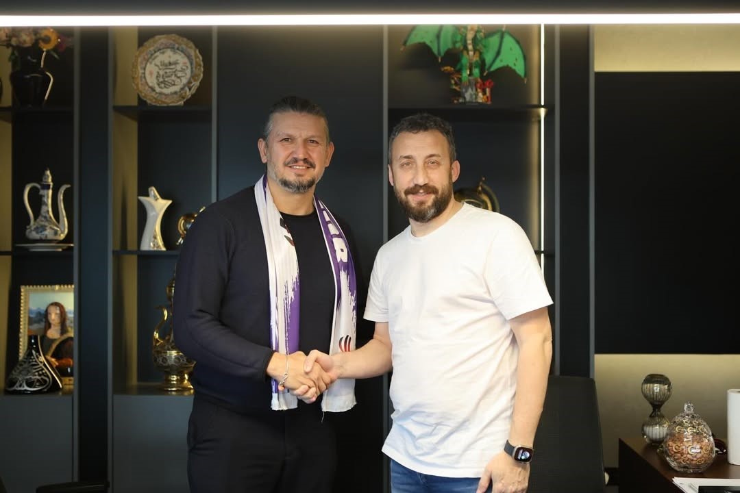 Gebzespor&rsquo;da yeni teknik direkt&ouml;r Emre Toraman oldu
