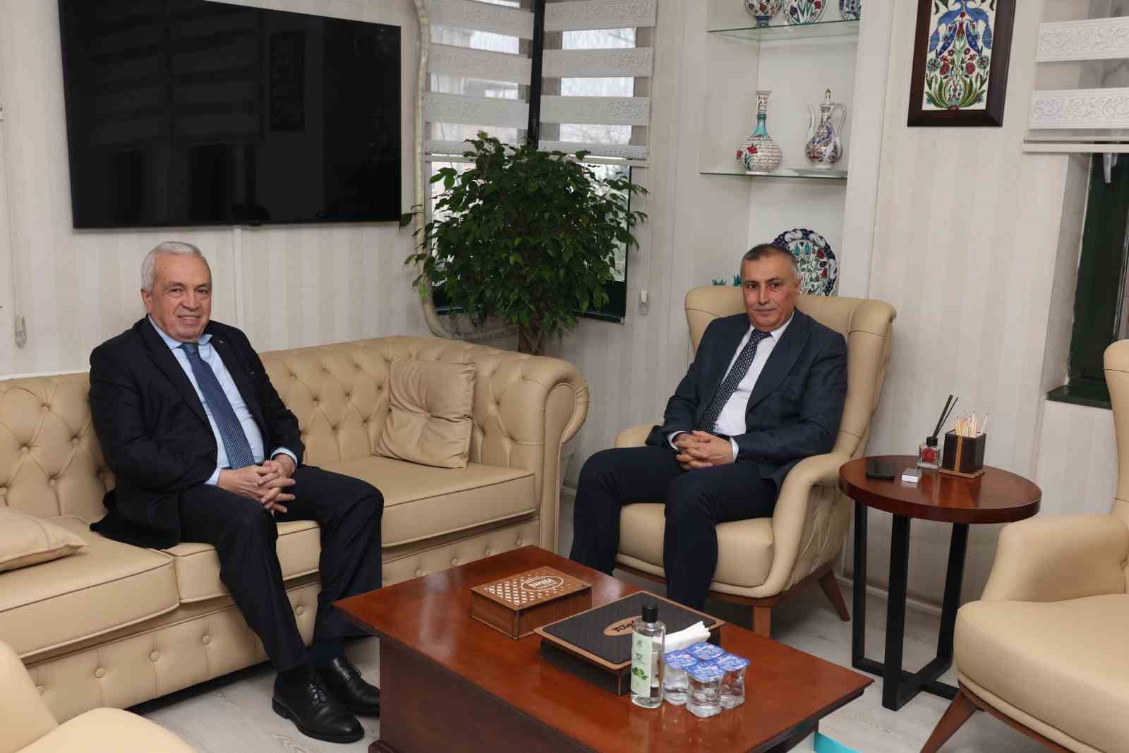 Nilüfer Belediye Başkanı Özdemir&rsquo;den Bursa İl Milli Eğitim Müdürü Çokgezer&rsquo;e ziyaret