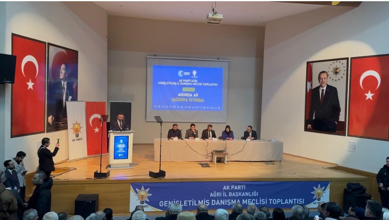 Bakan Ersoy: "T&uuml;rkiye&rsquo;de k&uuml;lt&uuml;r ve turizm alanında tarihi rekorlar kırıyoruz"
