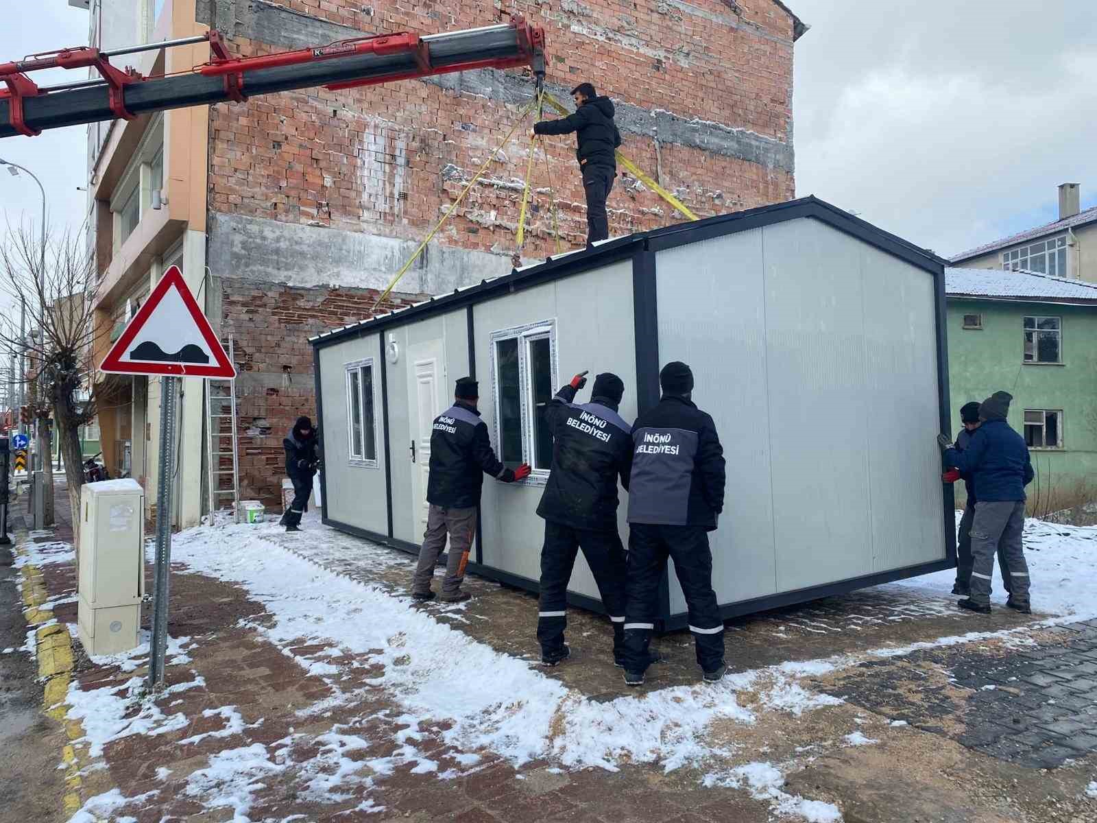 İnönü’de soğukta servis beklemeye son