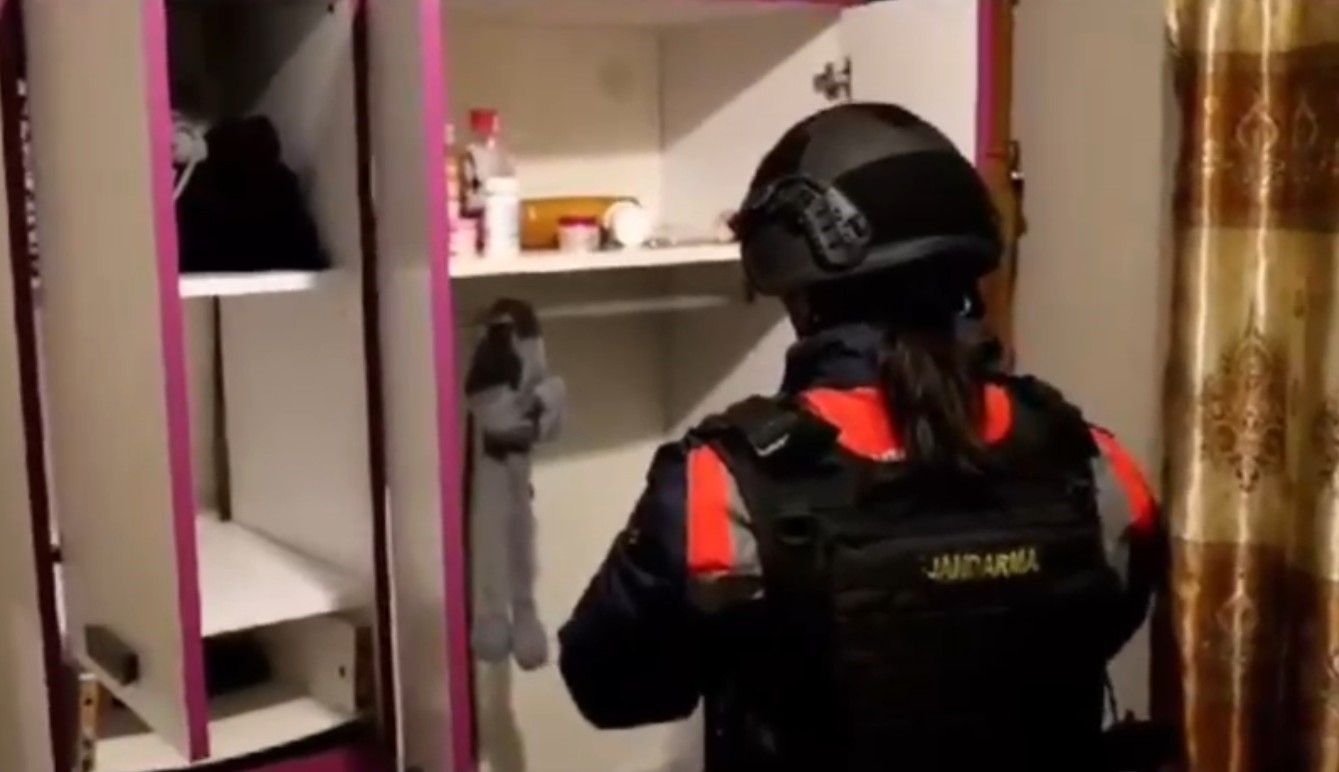 Kastamonu’da uyuşturucu operasyonlarında 9 gözaltı