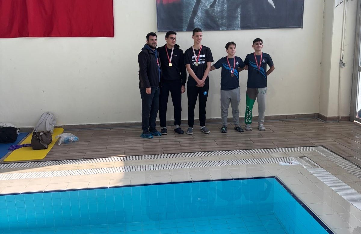 Karne &ouml;ncesi Sarıg&ouml;ll&uuml; &ouml;ğrenci Manisa şampiyonu oldu
