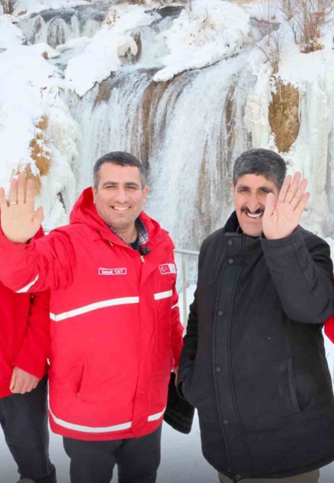 Muradiye&rsquo;de g&ouml;n&uuml;ll&uuml; dokunuş: Yıllardır ertelenen tedavi ger&ccedil;ek oldu
