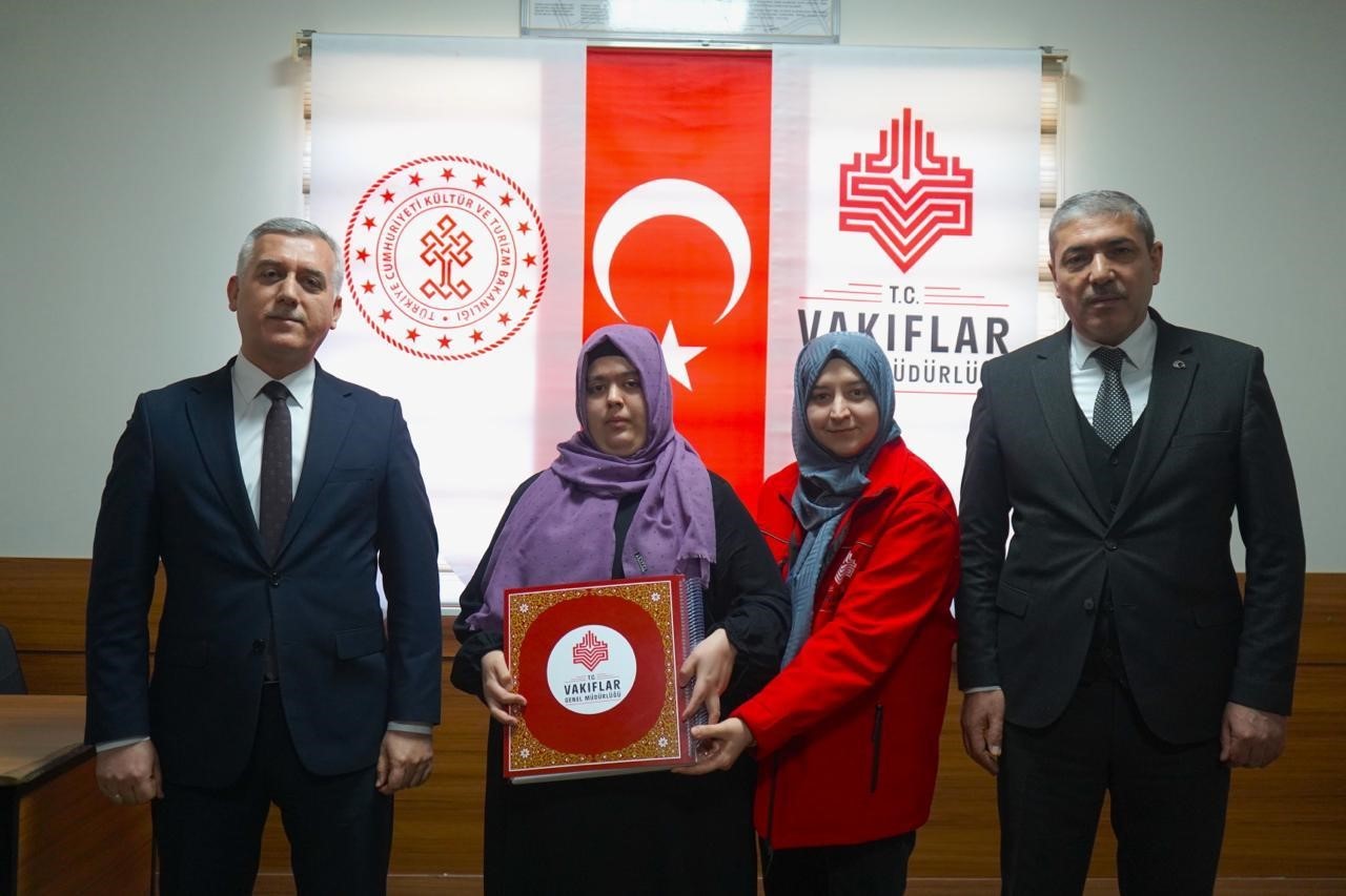 Gaziantep Vakıflar B&ouml;lge M&uuml;d&uuml;rl&uuml;ğ&uuml;nden g&ouml;rme engelli hafızlara anlamlı destek
