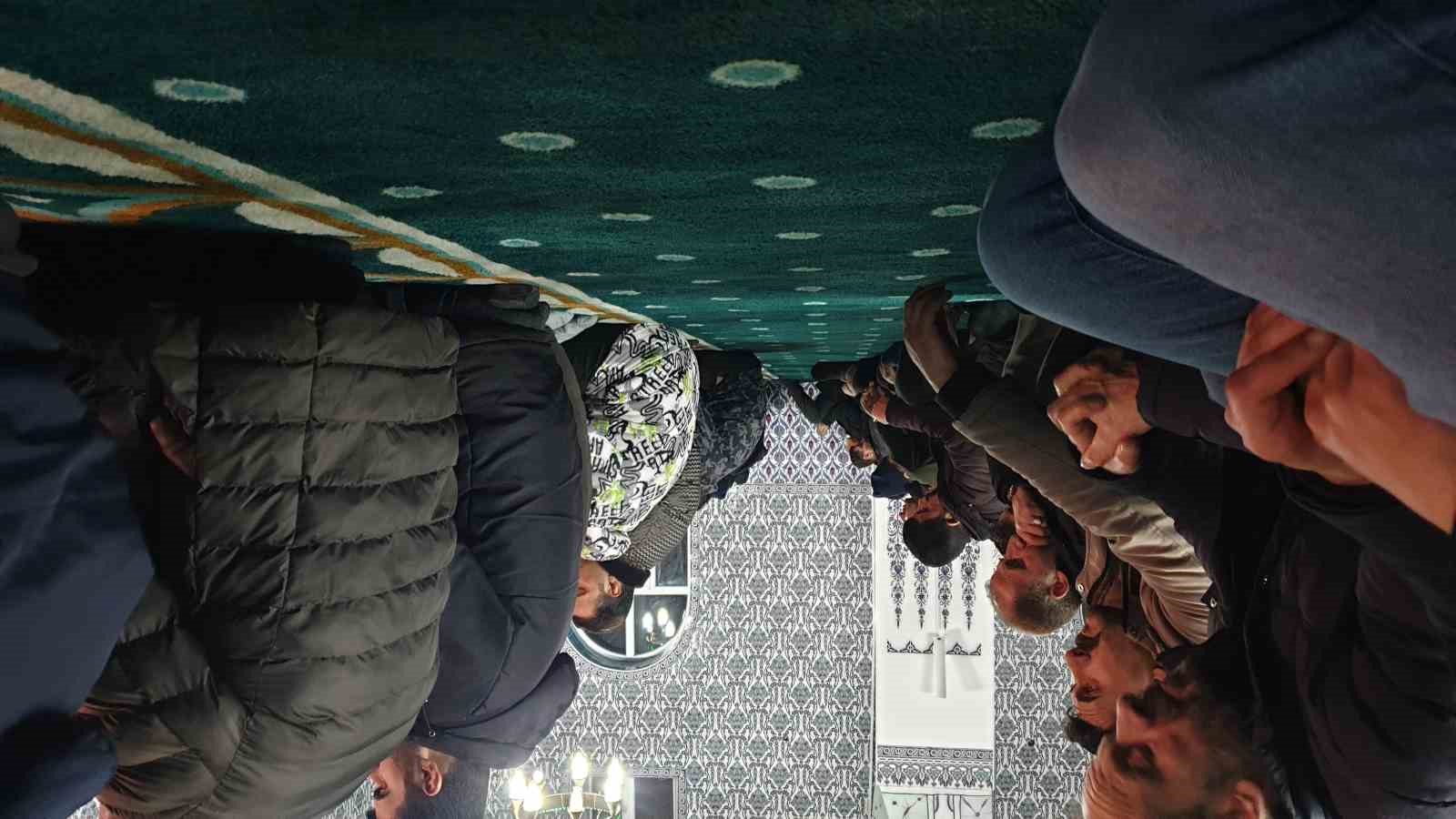 Başkale&rsquo;de Mira&ccedil; Kandili dualarla idrak edildi
