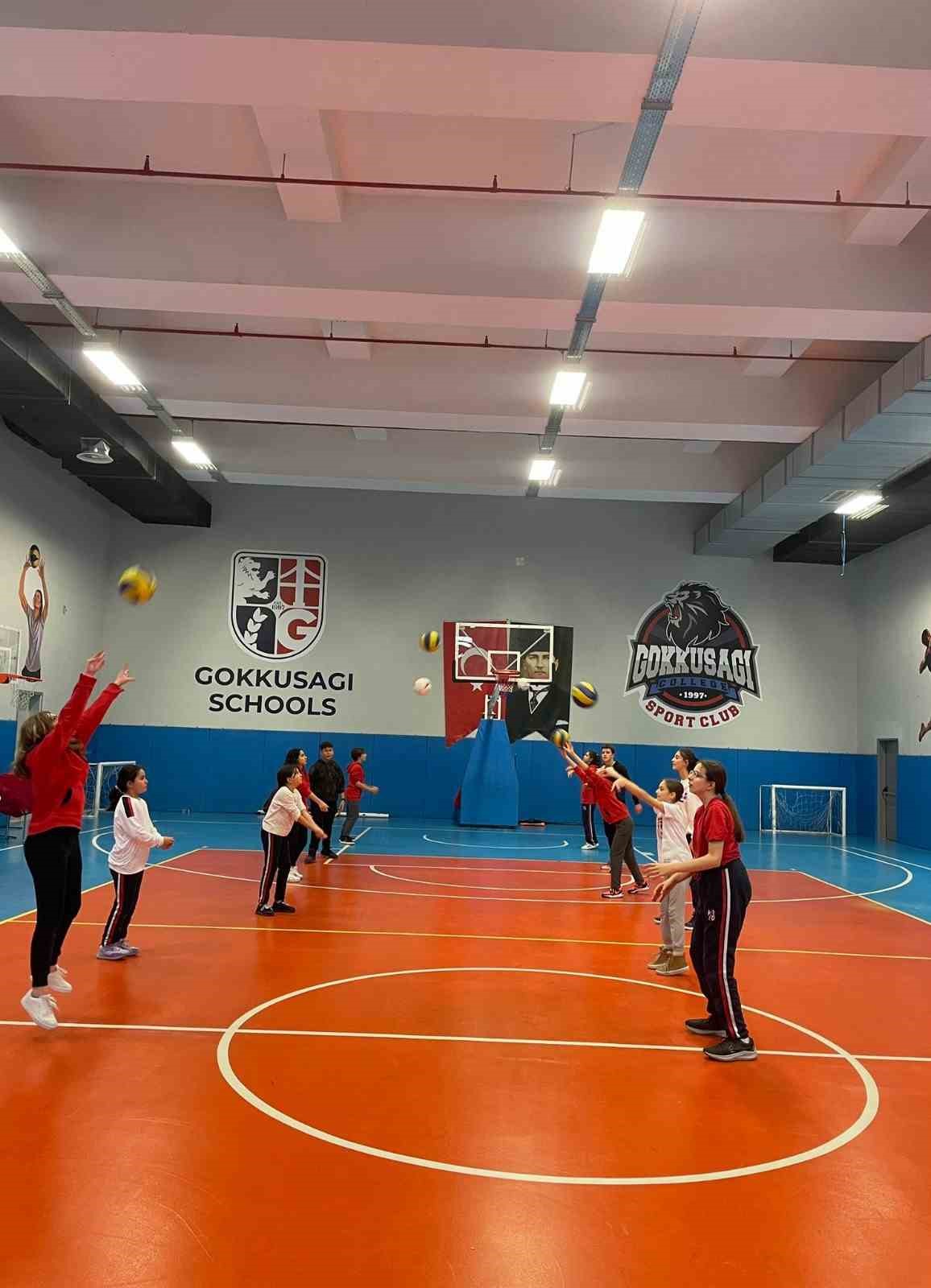 G&ouml;kkuşağı Koleji&rsquo;nde &ccedil;ifte gurur
