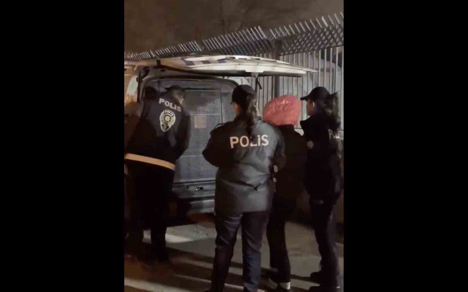 Hırsızlık su&ccedil;undan 25 yıl hapis cezasıyla aranıyordu, yakalandı
