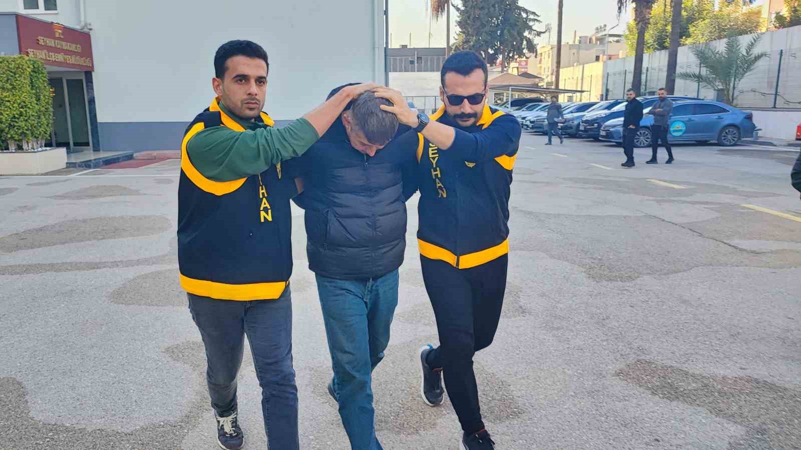 Öğretmene saldıran suç makinesi veli yakalandı
