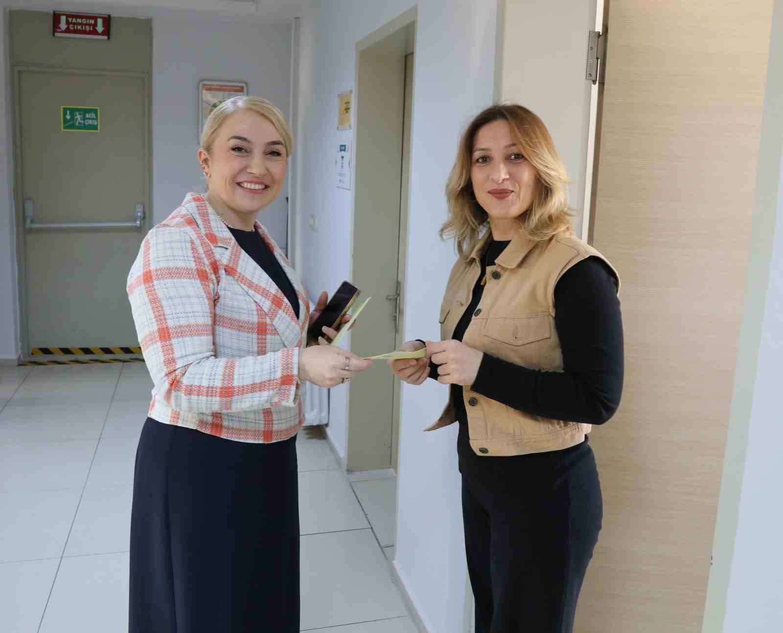 Sağlık &ccedil;alışanlarına mektuplu kanser tarama hatırlatması
