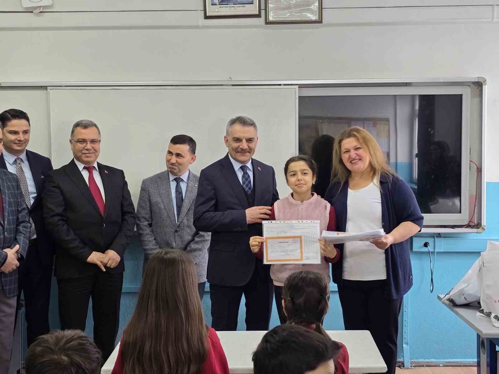 Yozgat&rsquo;ta 65 bin 505 &ouml;ğrenci karne sevinci yaşadı
