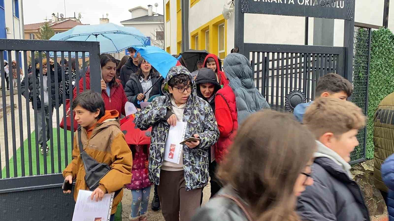 Bolu&rsquo;da 52 bin &ouml;ğrenci karne sevinci yaşadı
