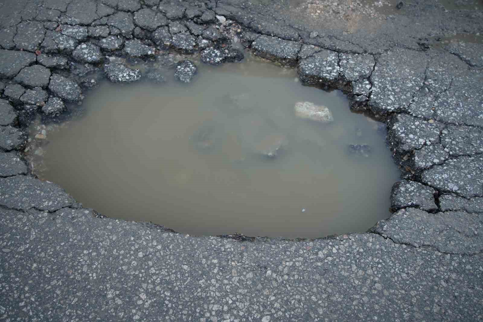 Edirne&rsquo;de &ccedil;ukur isyanı: "Yollar yapılmazsa canımızdan olacağız"
