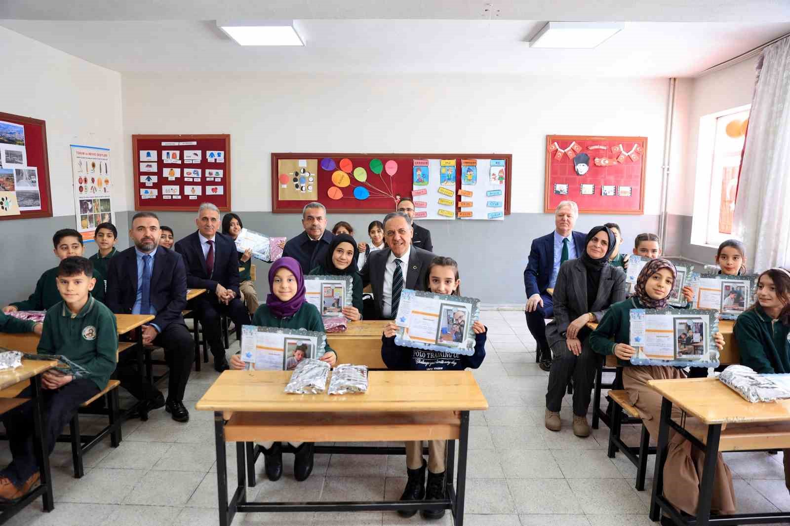 Bingöl’de 58 bin öğrenci karne sevinci yaşadı