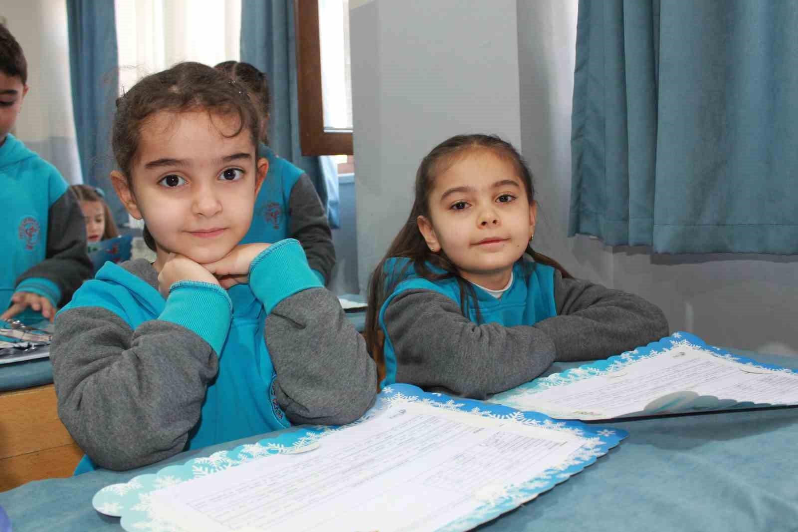 Siirt&rsquo;te 90 bin 552 &ouml;ğrenci karne heyecanı yaşadı
