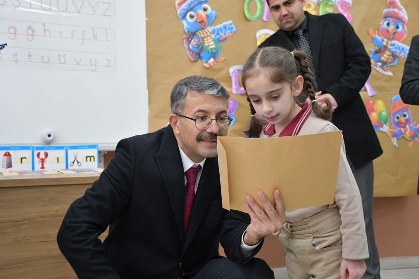 Hakkari&rsquo;de 70 bin &ouml;ğrenci yarıyıl tatiline girdi

