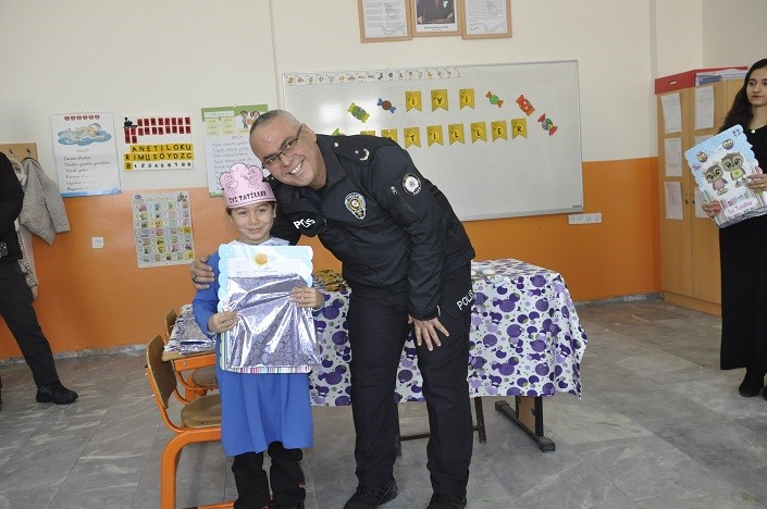 Bulanık&rsquo;ta 17 bin &ouml;ğrenci karne aldı
