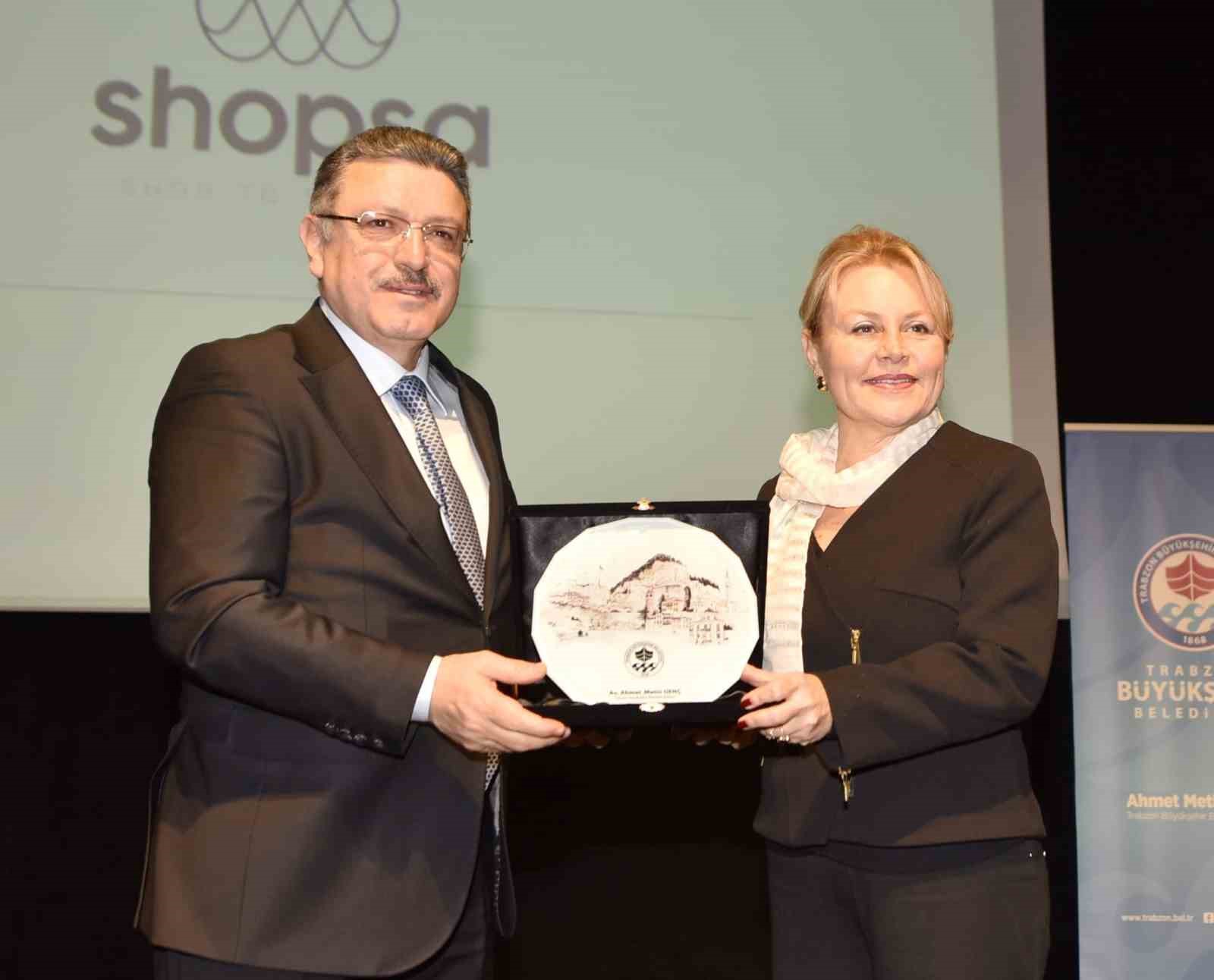 Trabzon&rsquo;da kadın girişimcilere dijital pazarlama ve e-ticaret eğitimi verildi
