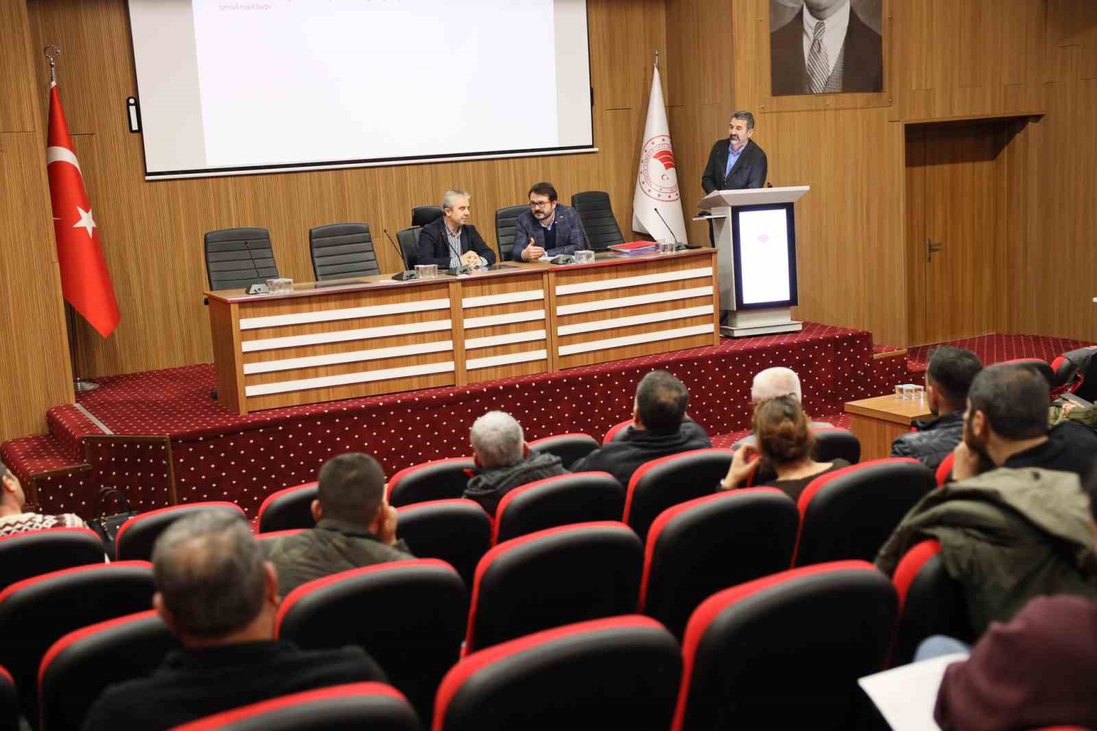 Muğla&rsquo;da tarımsal &ouml;rg&uuml;tlenmede 2026 vizyonu belirlendi
