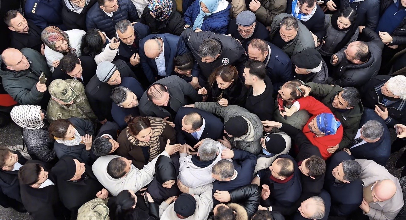 Vali Taşolar&rsquo;a &Ccedil;ankırılılardan duygusal veda
