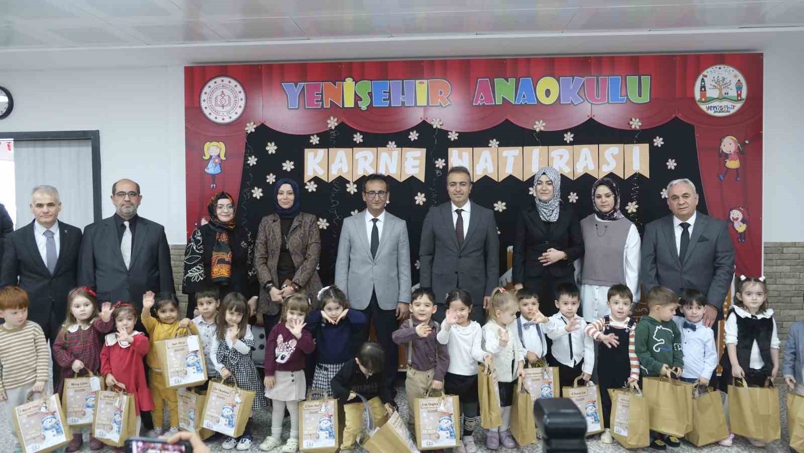 Karaman’da 49 bin 103 öğrenci karne heyecanı yaşadı