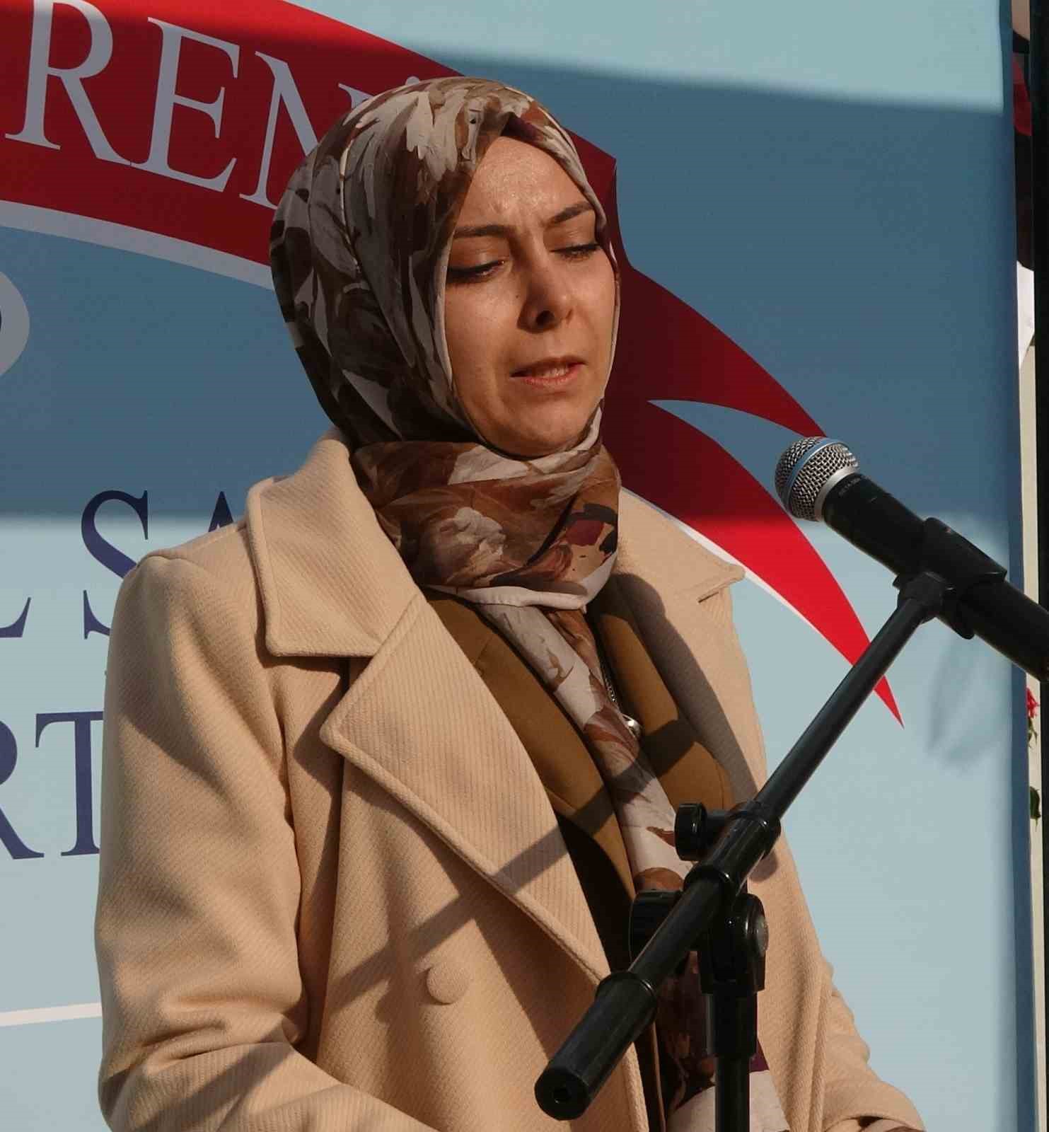 Karne g&uuml;n&uuml;nde duygulandıran t&ouml;ren: Şehitlerin ismi verilen okullar a&ccedil;ıldı
