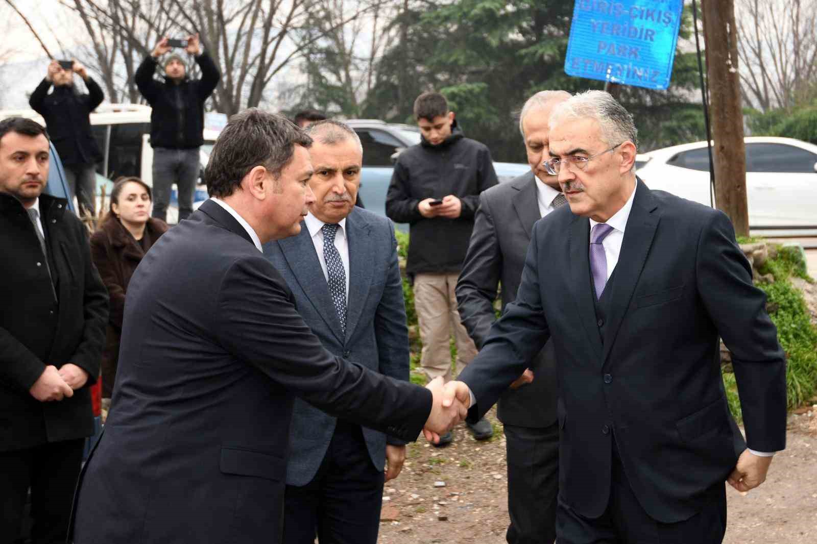 Başkan Aydın, &ouml;zel Gereksinimli &ccedil;ocukların karne sevincini paylaştı
