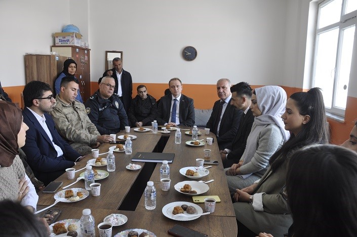 Bulanık’ta 17 bin öğrenci karne aldı