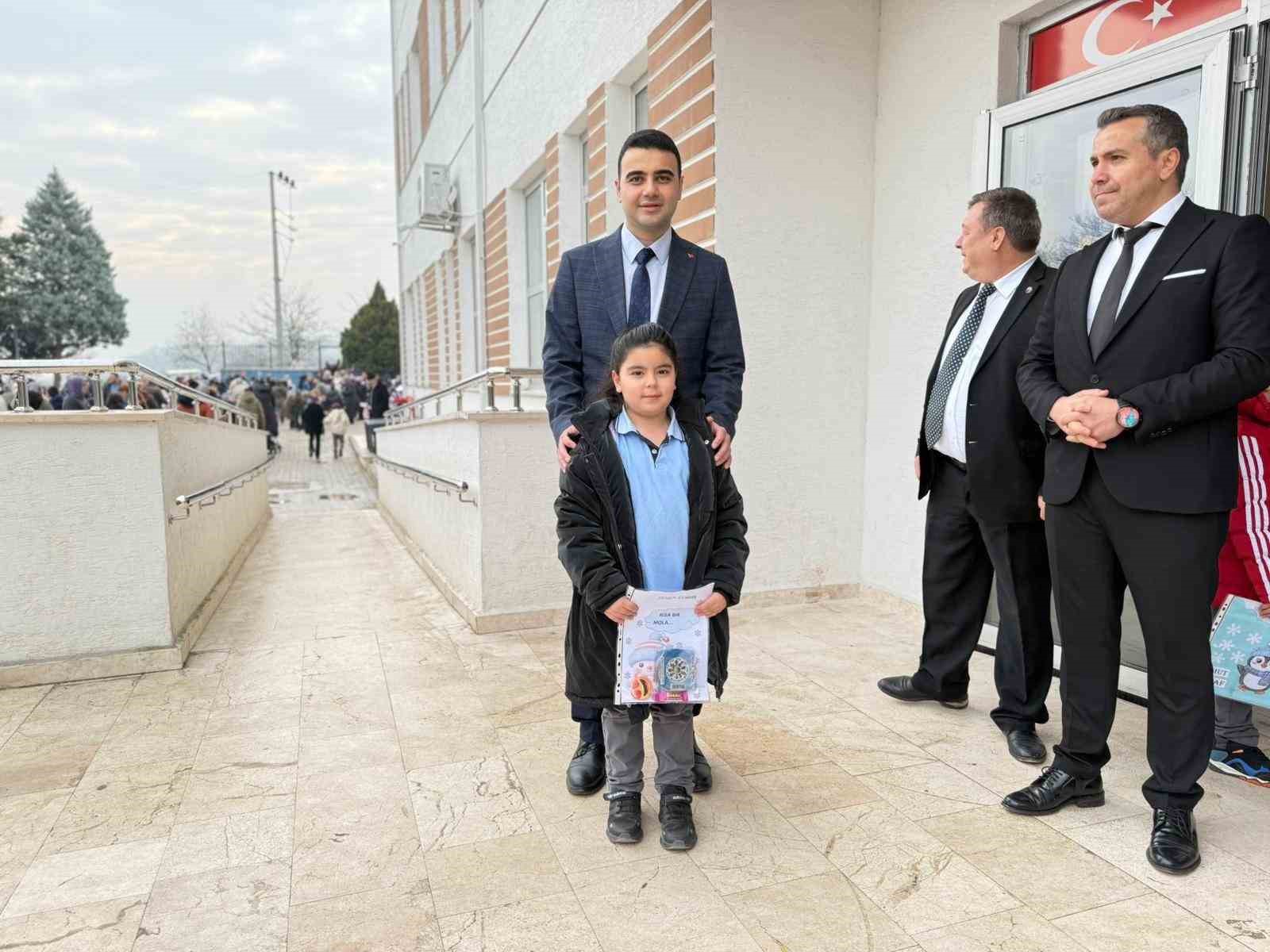 Osmaneli&rsquo;nde 3 bin 213 &ouml;ğrenci yarıyıl tatiline girdi
