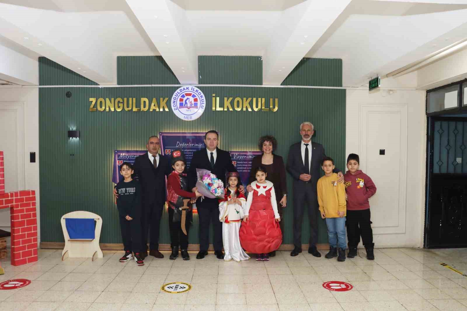 Minik &ouml;ğrenciler su verimliliği ve sıfır atık projelerini sergiledi
