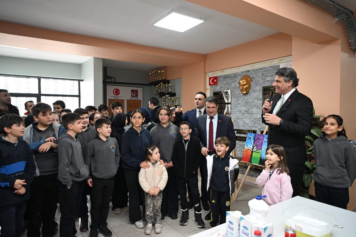 Kartepe Belediye Başkanı Kocaman, öğrencilerle bir araya geldi