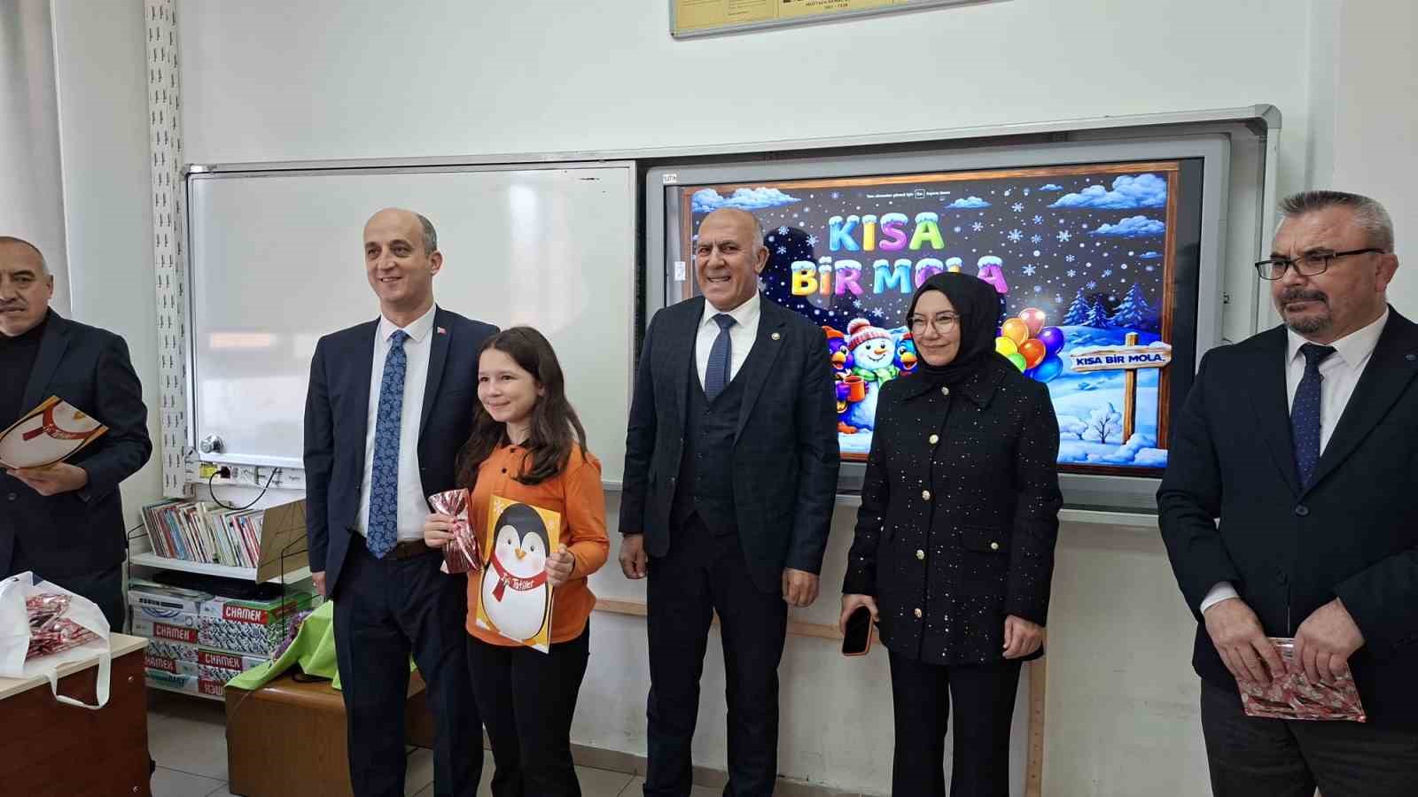 Hisarcık&rsquo;ta bin 50 &ouml;ğrenci tatile girdi
