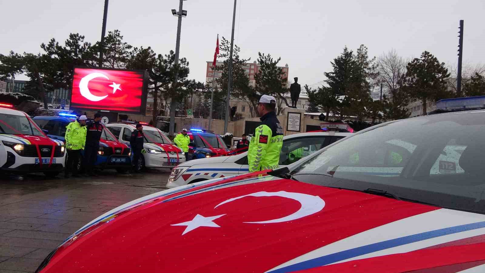 Yozgat&rsquo;ta emniyet ve jandarmaya 54 yeni ara&ccedil;
